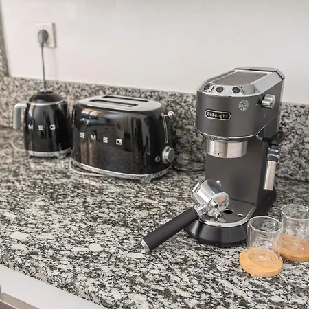 Les Toits De Gambetta Διαμέρισμα *